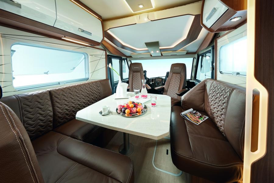 Интерьер Burstner Elegance i 910 G 2018 года  (фото 5 из 5)